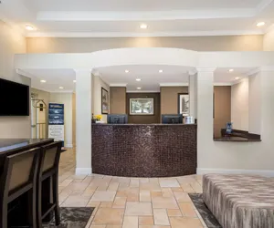 Photo 4 - Best Western Danville Sycamore Inn