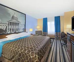 Photo 5 - Super 8 by Wyndham Fairfield