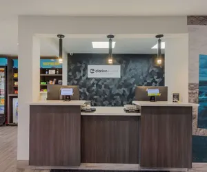 Photo 4 - Clarion Pointe Harrodsburg-Danville