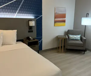 Photo 5 - Halsted Inn and Suites Harvey - Chicago Southland