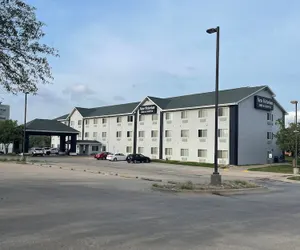 Photo 2 - New Victorian Suites
