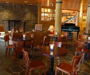 Photo 5 - Heathman Lodge