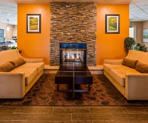 Photo 3 - Best Western Plus Caldwell Inn & Suites