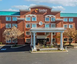 Photo 2 - Comfort Inn & Suites