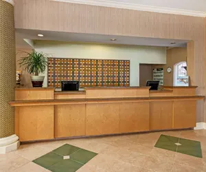 Photo 3 - La Quinta Inn & Suites by Wyndham Albuquerque West