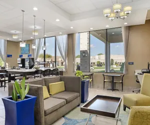 Photo 5 - Best Western Inn & Suites - Monroe