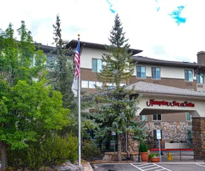 Photo 2 - Hampton Inn & Suites Flagstaff