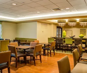 Photo 5 - Hampton Inn Frankfort