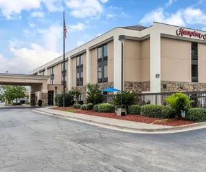 Photo 2 - Hampton Inn Douglas