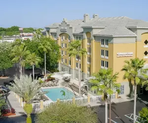 Photo 2 - Galleria Palms Hotel