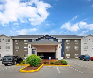 Photo 2 - Comfort Inn & Suites North Greenfield