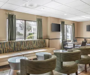 Photo 3 - Best Western Augusta West