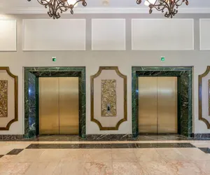 Photo 5 - Wyndham Garden Hotel Baronne Plaza