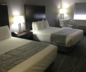 Photo 4 - West Valley Inn