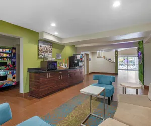 Photo 4 - Sleep Inn near Busch Gardens/USF