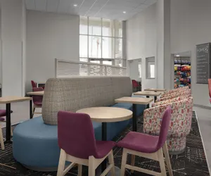 Photo 4 - Home2 Suites by Hilton Scottsdale Old Town