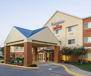 Photo 2 - Fairfield Inn & Suites Dallas Park Central