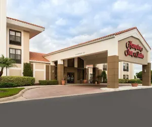 Photo 2 - Hampton Inn & Suites Orlando/East UCF Area