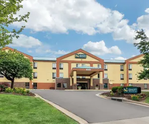 Photo 2 - Quality Inn & Suites Lenexa Kansas City