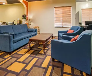 Photo 2 - Quality Inn & Suites Lenexa Kansas City