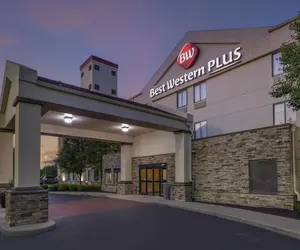 Photo 2 - Best Western Plus Lee's Summit Hotel & Suites