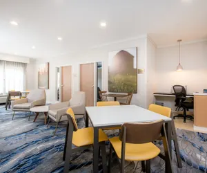 Photo 4 - Fairfield Inn & Suites By Marriott - Brunswick