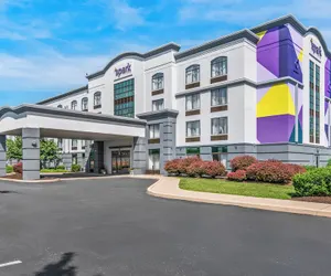 Photo 2 - Spark by Hilton Mechanicsburg