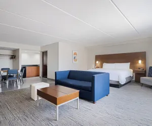 Photo 5 - Holiday Inn Express & Suites Augusta West - Ft Gordon Area by IHG