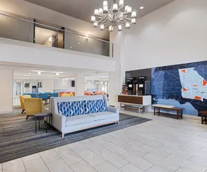 Photo 2 - Holiday Inn Express & Suites Augusta West - Ft Gordon Area by IHG