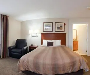 Photo 5 - Candlewood Suites Rockford, an IHG Hotel