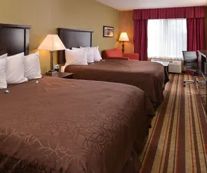 Photo 4 - Best Western Wilsonville Inn & Suites