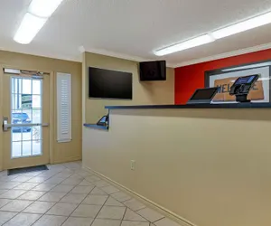 Photo 4 - Extended Stay America Suites San Antonio Airport