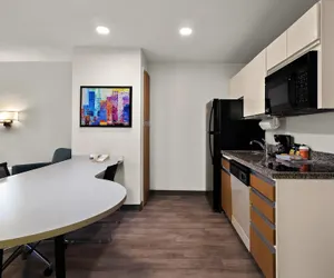 Photo 2 - MainStay Suites Salt Lake City Fort Union