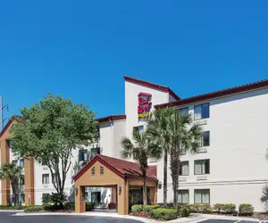 Photo 2 - Red Roof Inn PLUS+ Gainesville