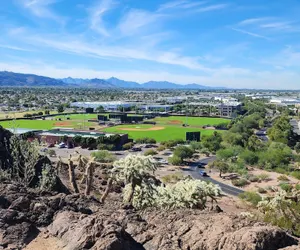 Photo 2 - Marriott Phoenix Resort Tempe at The Buttes