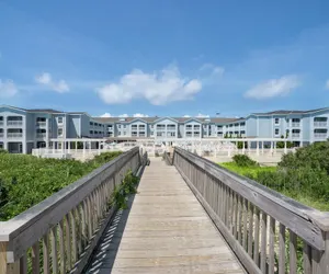 Photo 2 - Hampton Inn & Suites Outer Banks/ Corolla