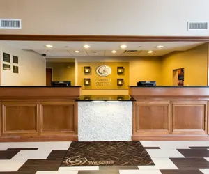 Photo 3 - Comfort Suites Benton Harbor - St. Joseph