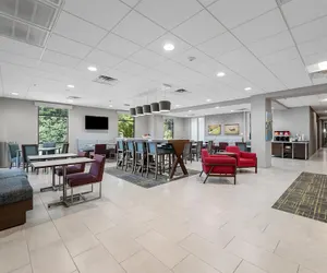 Photo 4 - Hampton Inn Front Royal