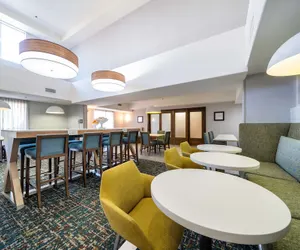 Photo 4 - Hampton Inn & Suites Modesto-Salida