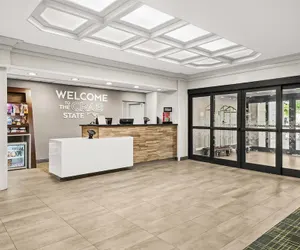Photo 4 - Hampton Inn Elkton