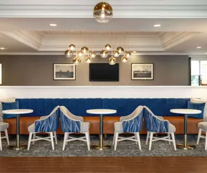 Photo 3 - Hampton Inn by Hilton Boston/Cambridge