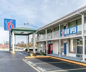 Photo 2 - Motel 6 Somerset, KY