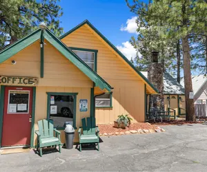 Photo 4 - Big Bear Lakefront Lodge