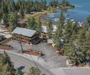 Photo 2 - Big Bear Lakefront Lodge