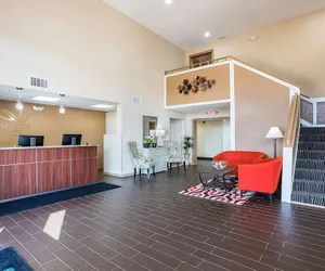 Photo 5 - Quality Inn & Suites Heritage Park