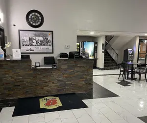 Photo 5 - Super 8 by Wyndham Shakopee