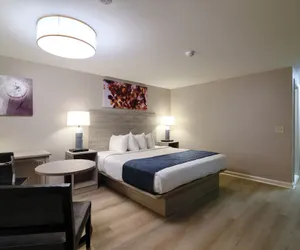 Photo 5 - Knights Inn Danvers