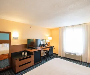 Photo 4 - Fairfield Inn & Suites by Marriott Cleveland Avon