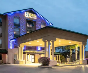 Photo 2 - Holiday Inn Express Bluffton at Hilton Head Area, an IHG Hotel