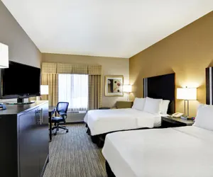 Photo 4 - Holiday Inn Express & Suites New Berlin by IHG